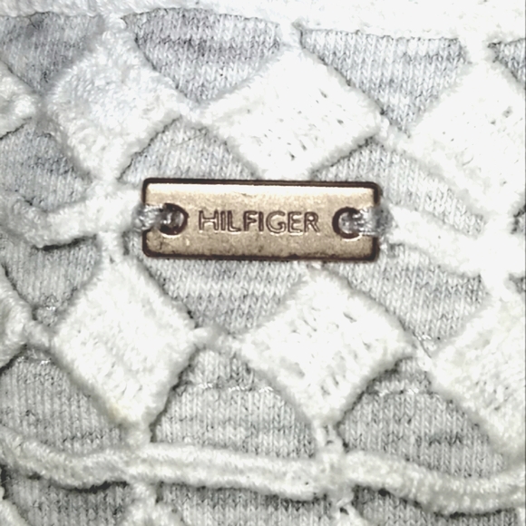 Tommy Hilfiger Heathered Grey Sleeveless Crochet Detail, Size M - Picture 5 of 7